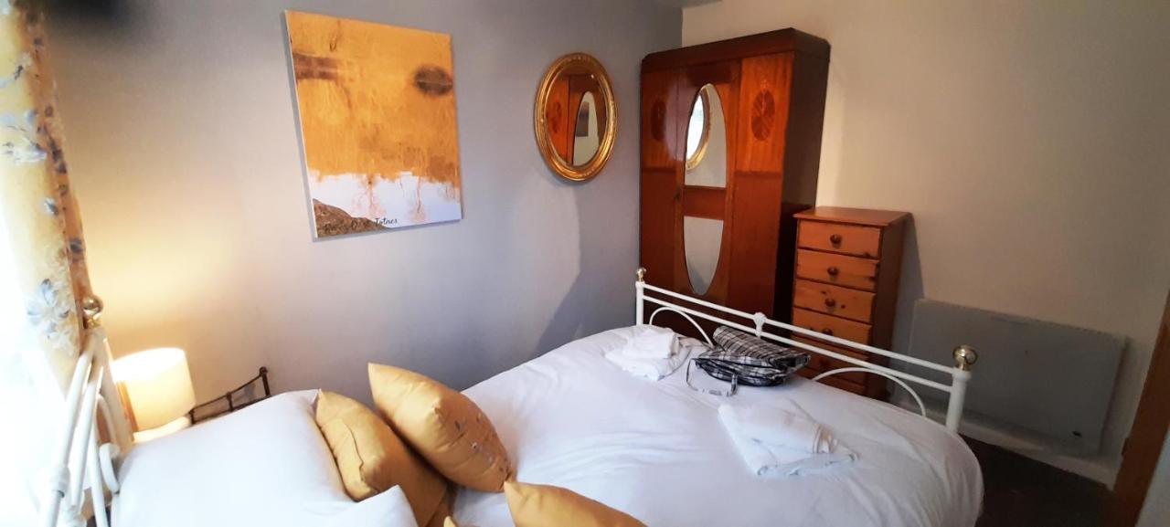 Sheena'S Dartmouth Chalets Экстерьер фото