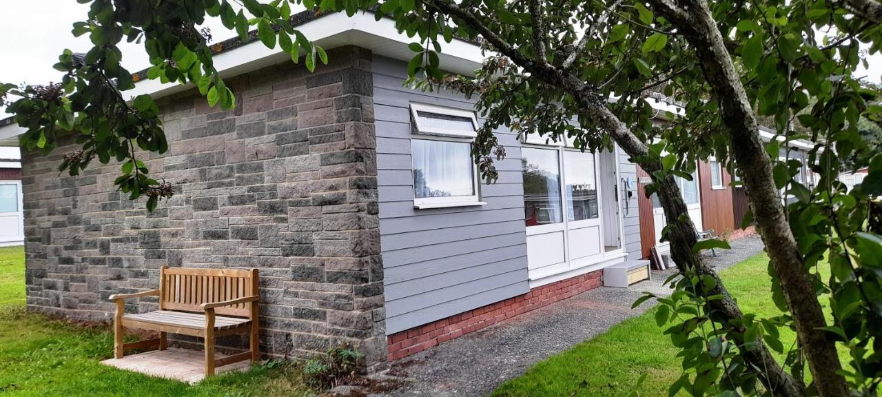 Sheena'S Dartmouth Chalets Экстерьер фото