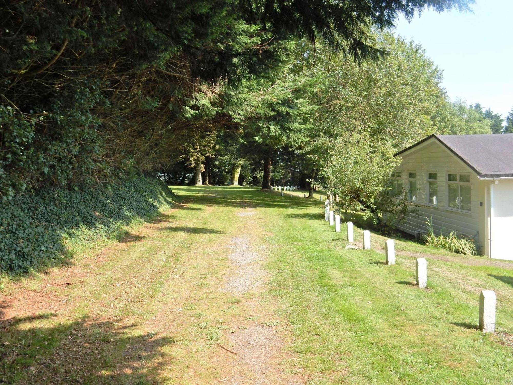 Sheena'S Dartmouth Chalets Экстерьер фото
