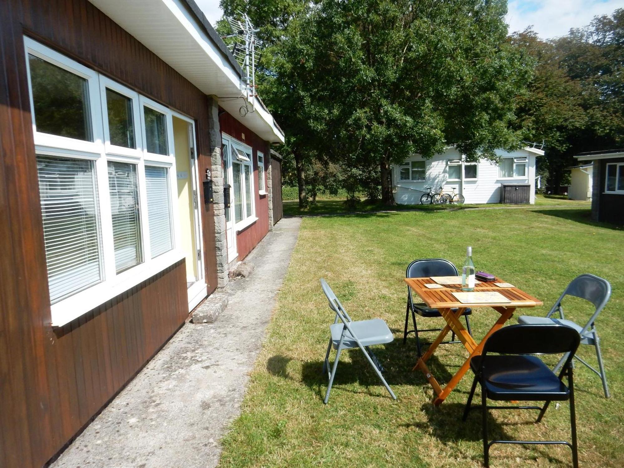 Sheena'S Dartmouth Chalets Экстерьер фото